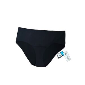 Sunsets Black high waisted Curve swimsuit bottoms. New with tags. Size 24W.